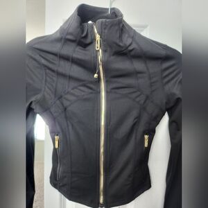 Lululemon Define Cropped Nulu Jacket with Gold Zippers